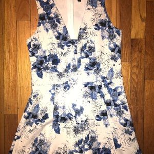 Lord n Taylor DESIGN LAB Floral Romper with cutout